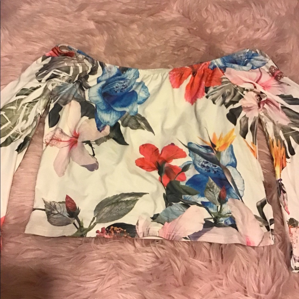 Cropped blouse - Picture 2 of 2